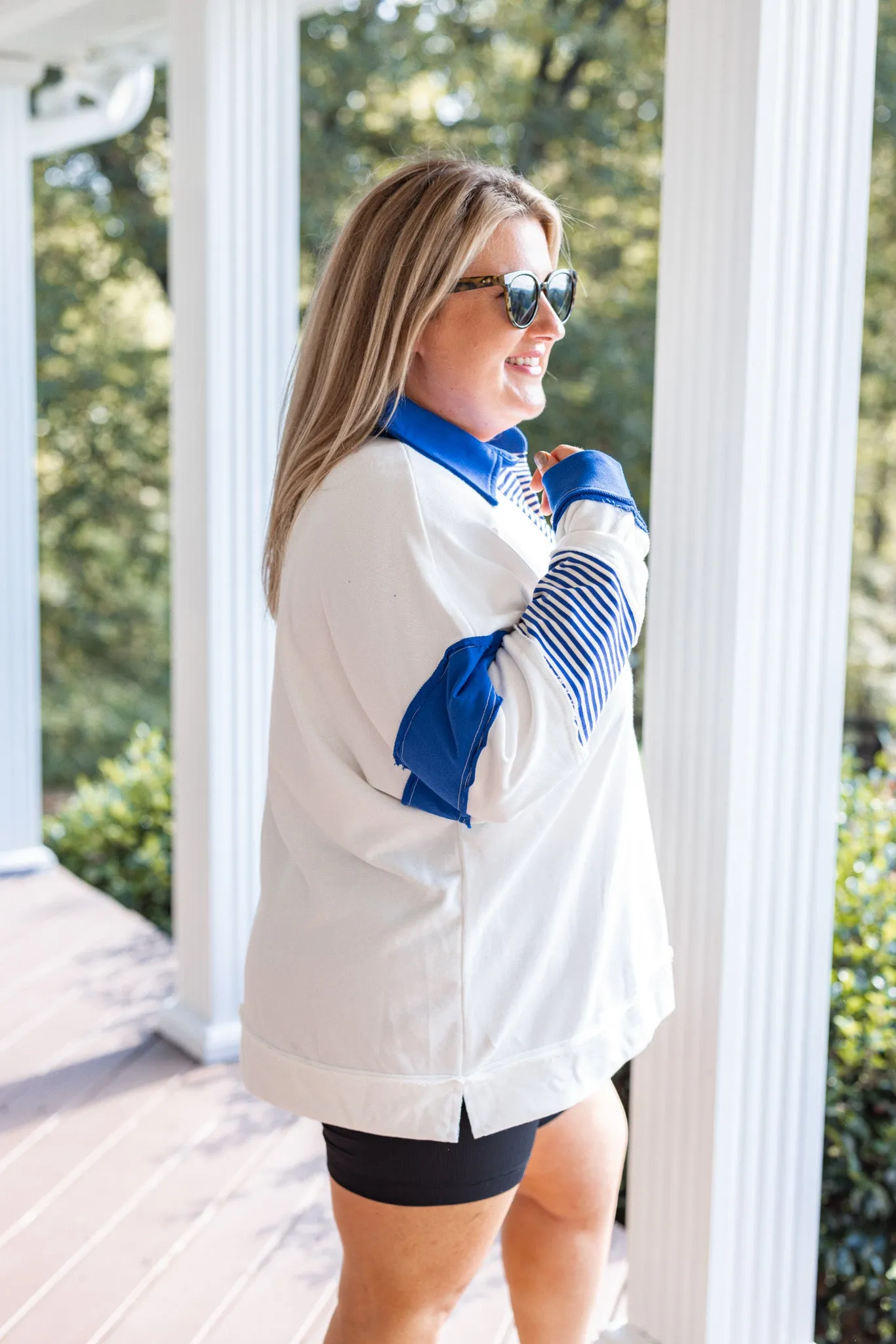 Blue Colorblock Off White Pullover