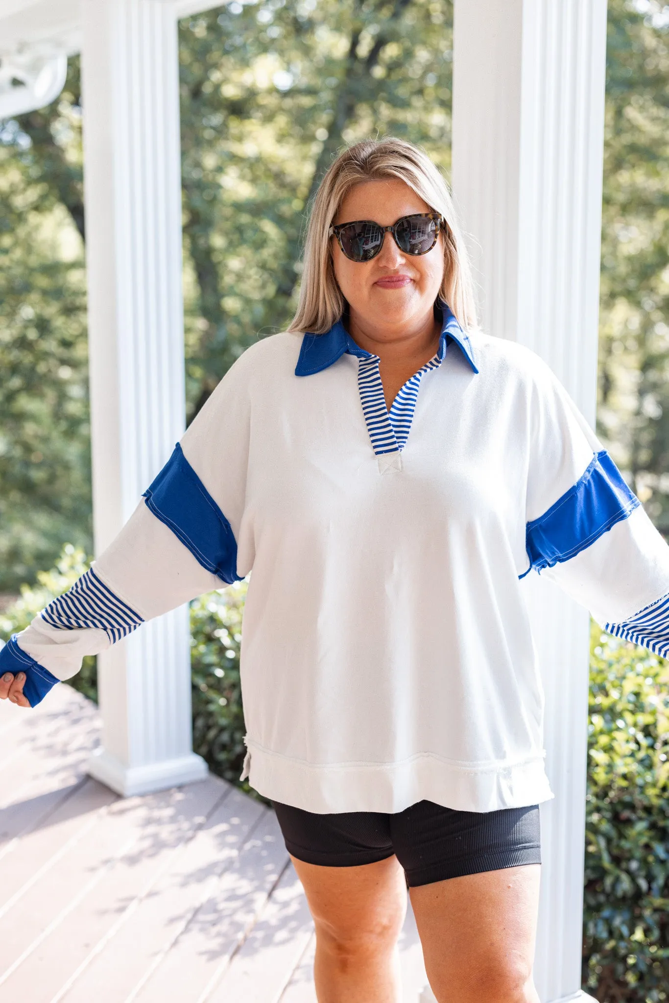 Blue Colorblock Off White Pullover